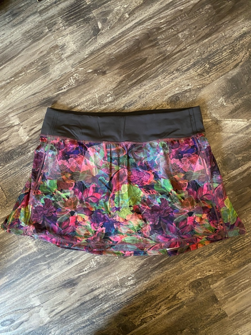 Lululemon Pace Rival Vivid Floral Skirt Skort 8 Tall